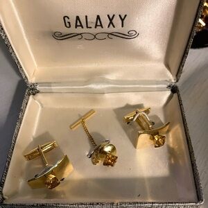 Vintage cuff links and tie pin